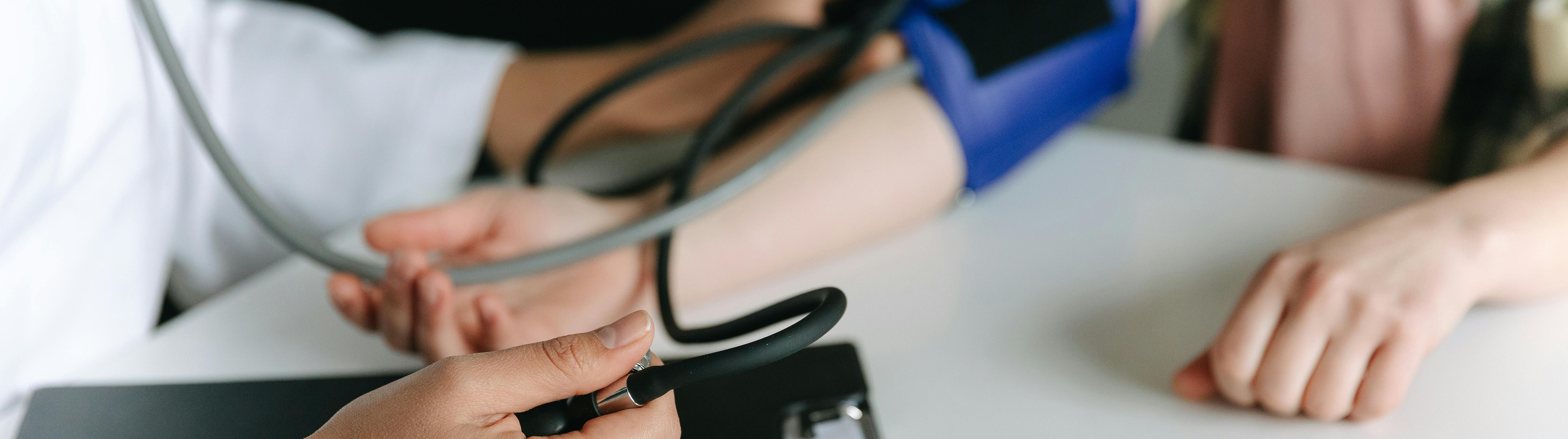 Análisis de electrocardiogramas con inteligencia artificial para detectar arritmias cardíacas